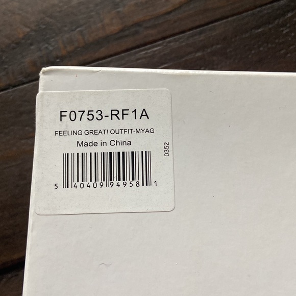 American Girl Feeling Great Outfit Doll outfit with box RETIRED - Picture 10 of 10